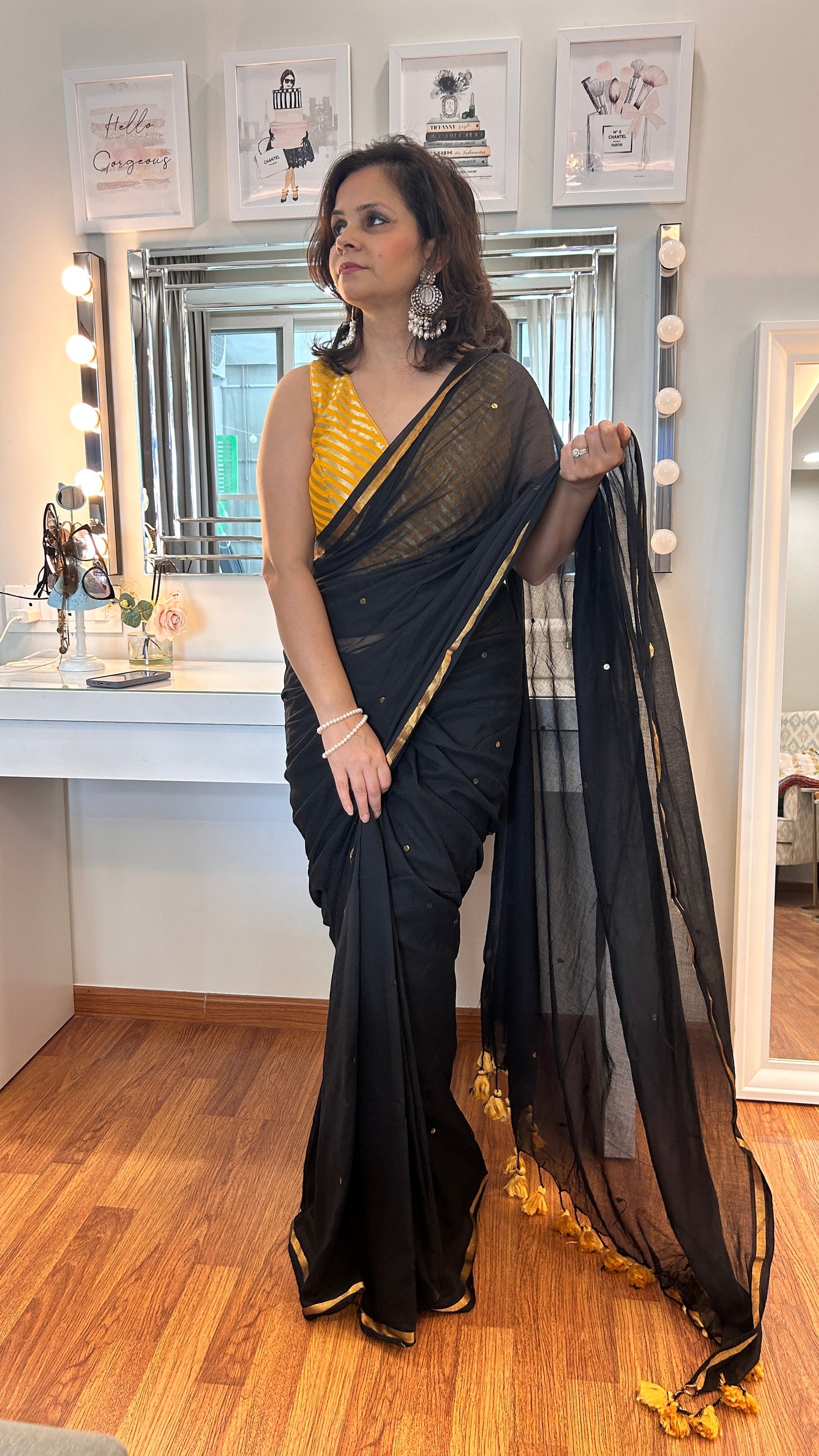 Sparkling Mul |Dotted Elegance