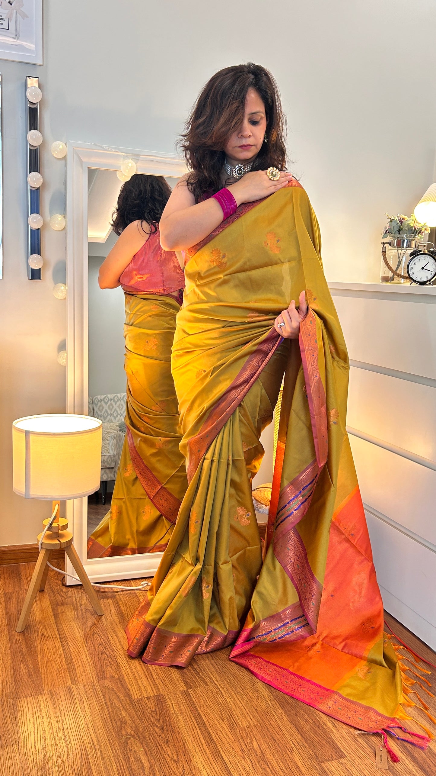 Regal Threads |Mint Blossom