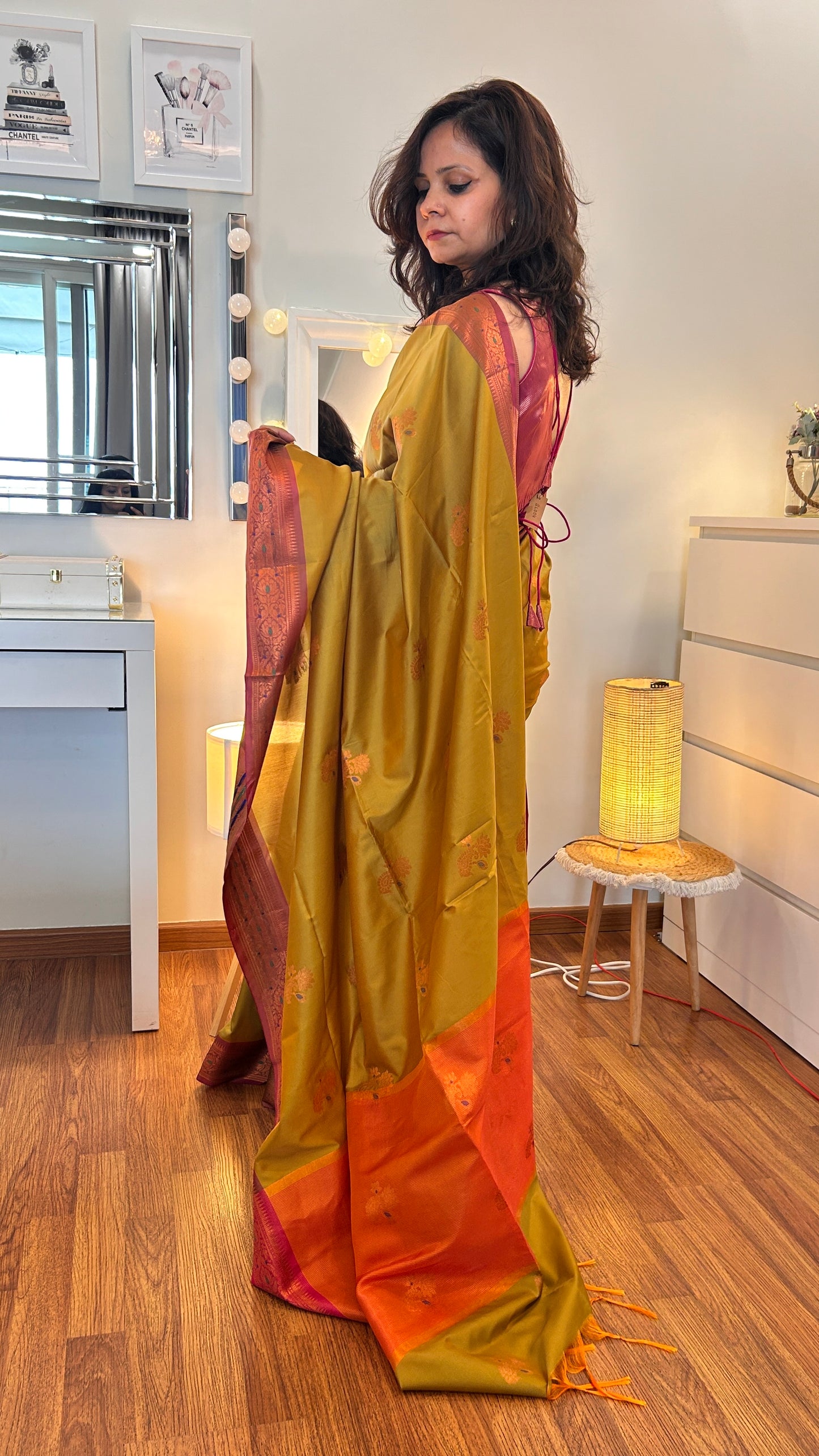 Regal Threads |Mint Blossom